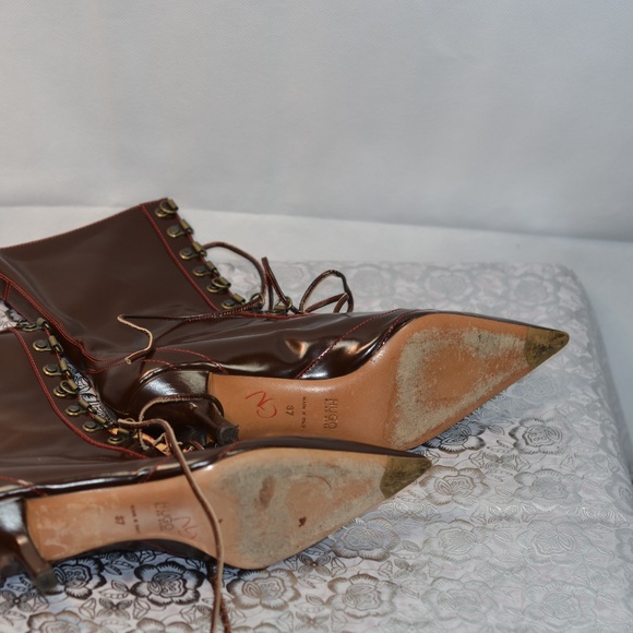 Hugo Boss Brown Granny Style kitten heel boots SZ 37 - Picture 3 of 5